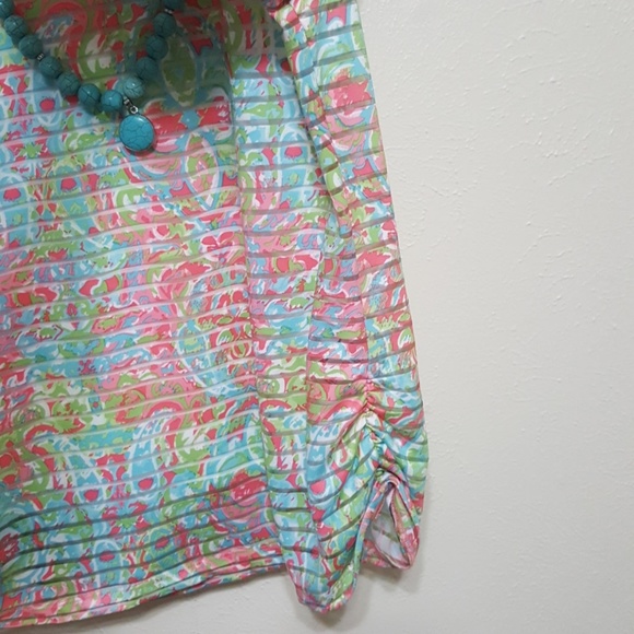 Beautiful blouse, it has several colors. - Picture 4 of 7
